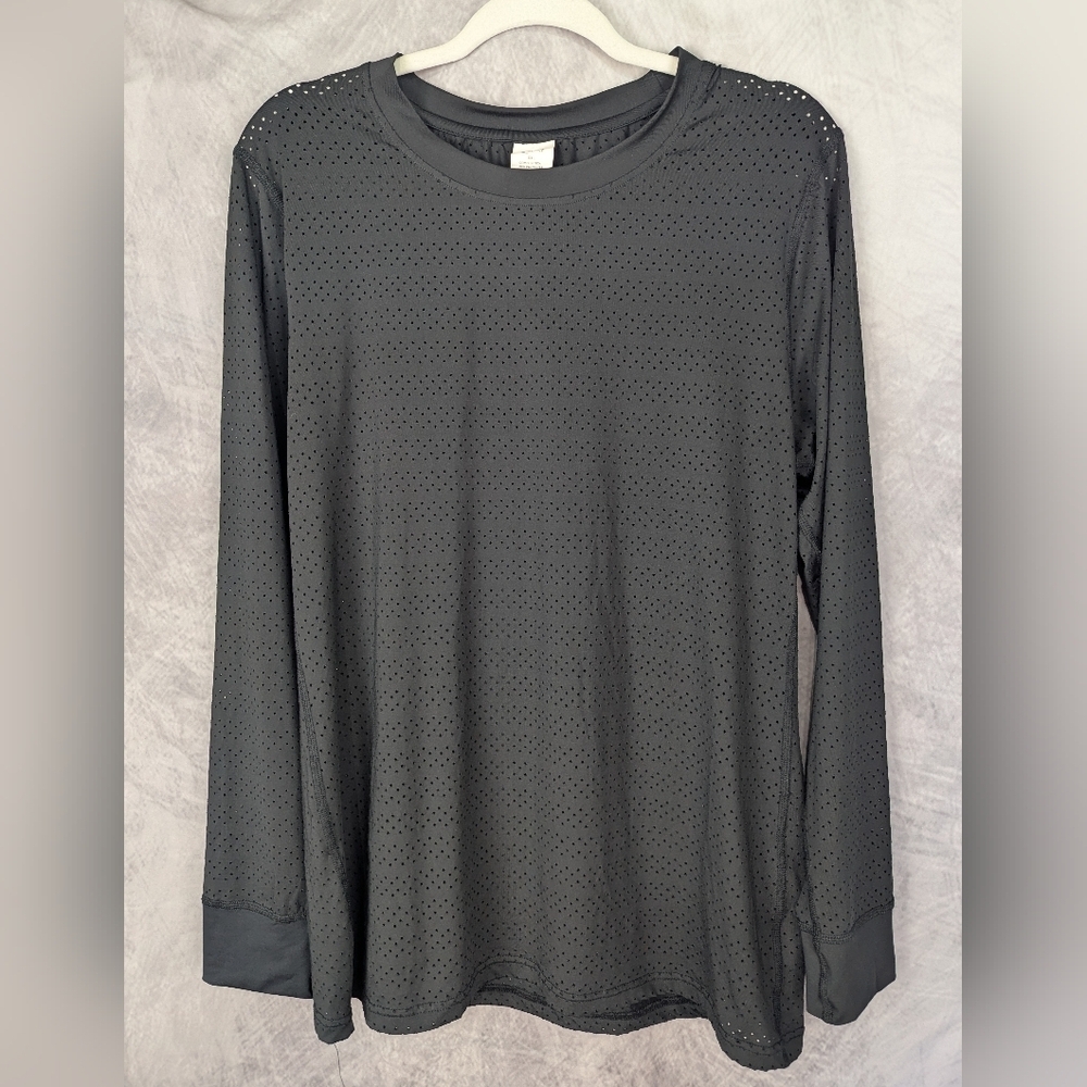 Zyia XXL Chill Perforated Long-sleeve Workout Shirt Black Like New